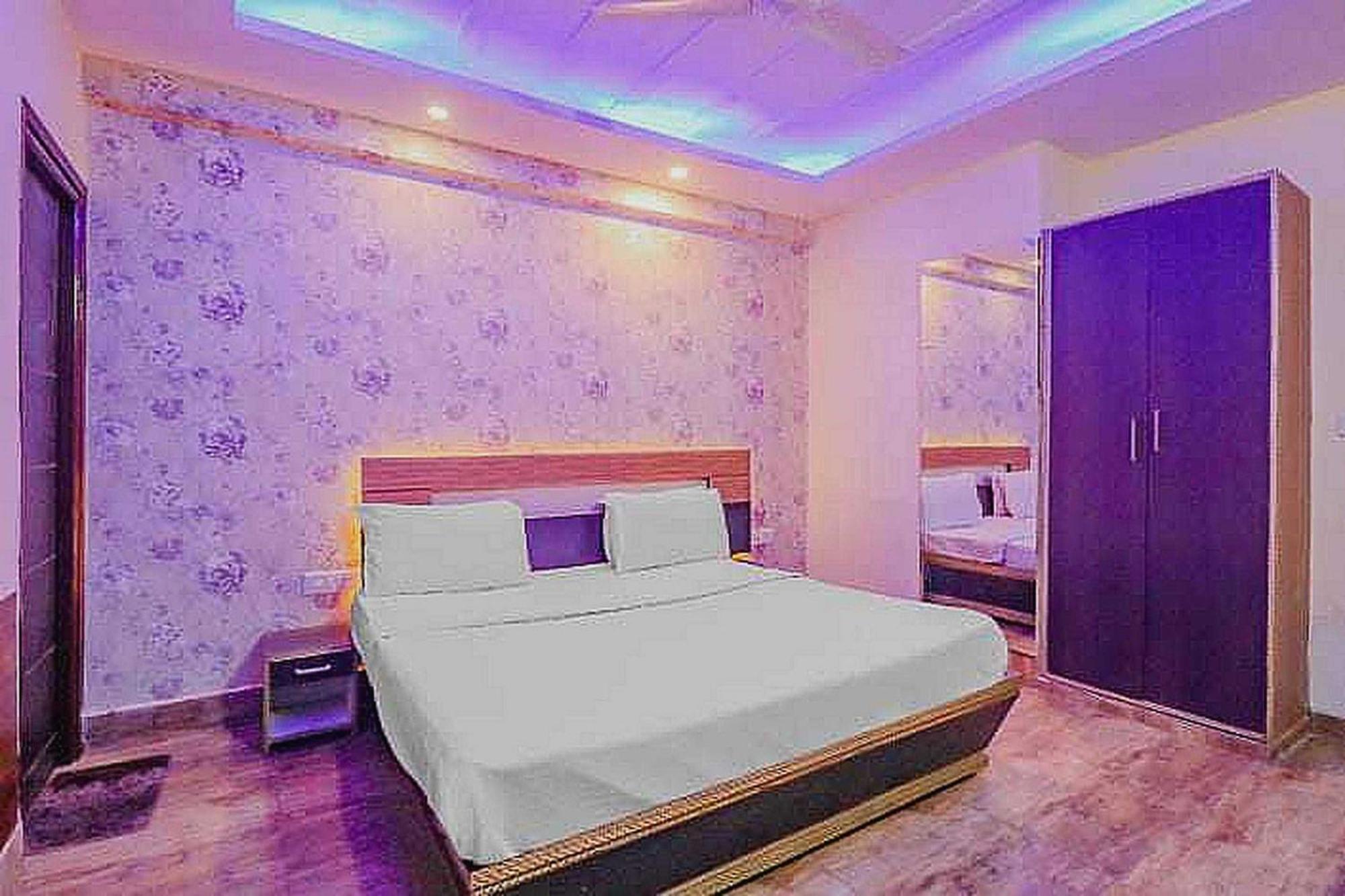 Super Hotel O Vivaan Residency Rohtak Kültér fotó