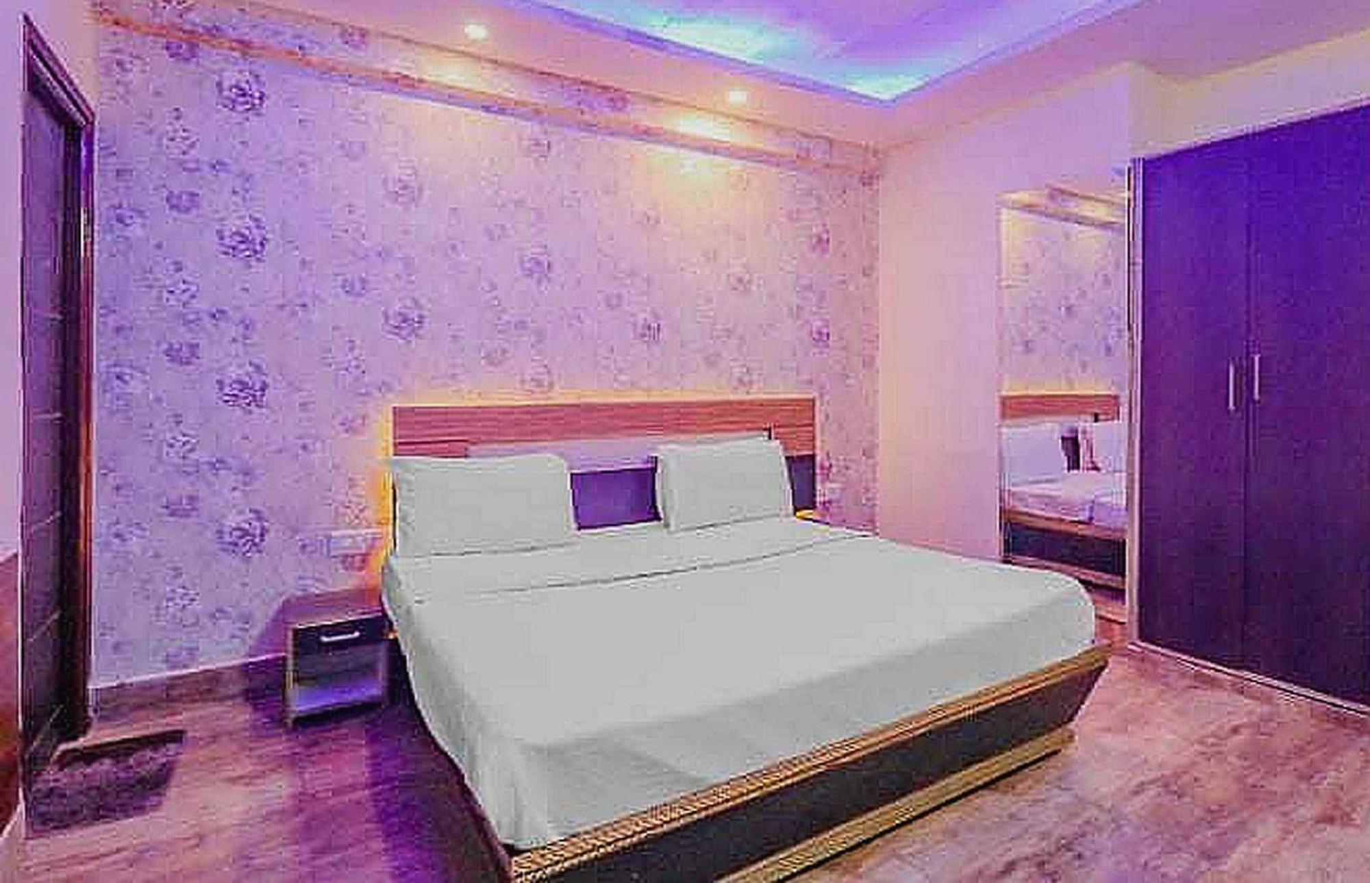 Super Hotel O Vivaan Residency Rohtak Kültér fotó